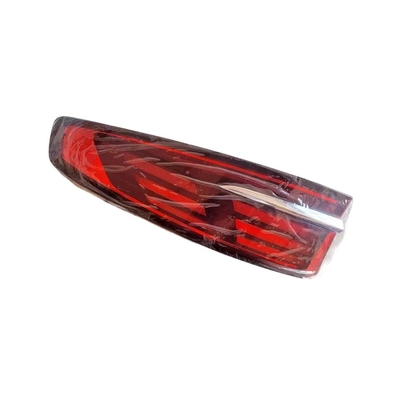 Geely Xingrui Rear Tail Light Assembly para la puerta trasera de la luz Trunk a través de la luz del faro trasero
