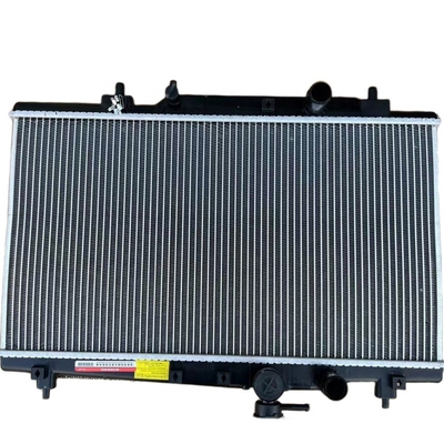 Radiador para automóviles Geely Radiador de aluminio de diamante para 2015 y año de eficiencia 2015