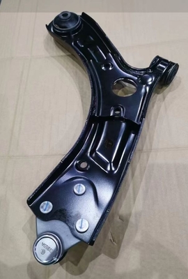 4017033100 Geely G426 Brazo de control inferior trasero para 4017033200 y el modelo de automóvil G426