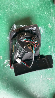 12V OE No. J68-4433020 Chery Tiggo 5X Luz de curvatura trasera derecha Luz de cola para venta al por menor