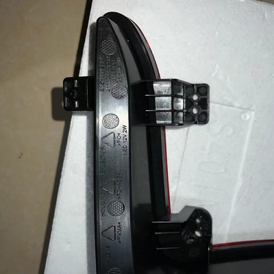 Changan CS95 Luz del parachoques trasero del automóvil Luz de niebla trasera 4133220-A230 con voltaje de 12V