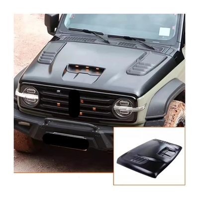 Capa del motor delantero negro de carbono 300 La combinación perfecta de forma y función
