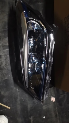 Changan Automobile Eado DT faro B211062-0100 B211062-0200 y 12V de voltaje para el V7