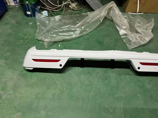 Diseño del montaje del parachoques trasero con DHL UPS FEDEX TNT EMS